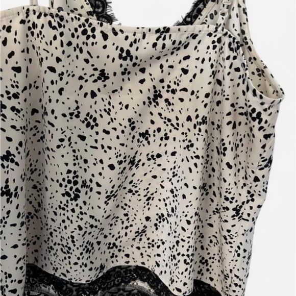Elegant Black and Cream Spotted Women's Top - Picture 4 of 5